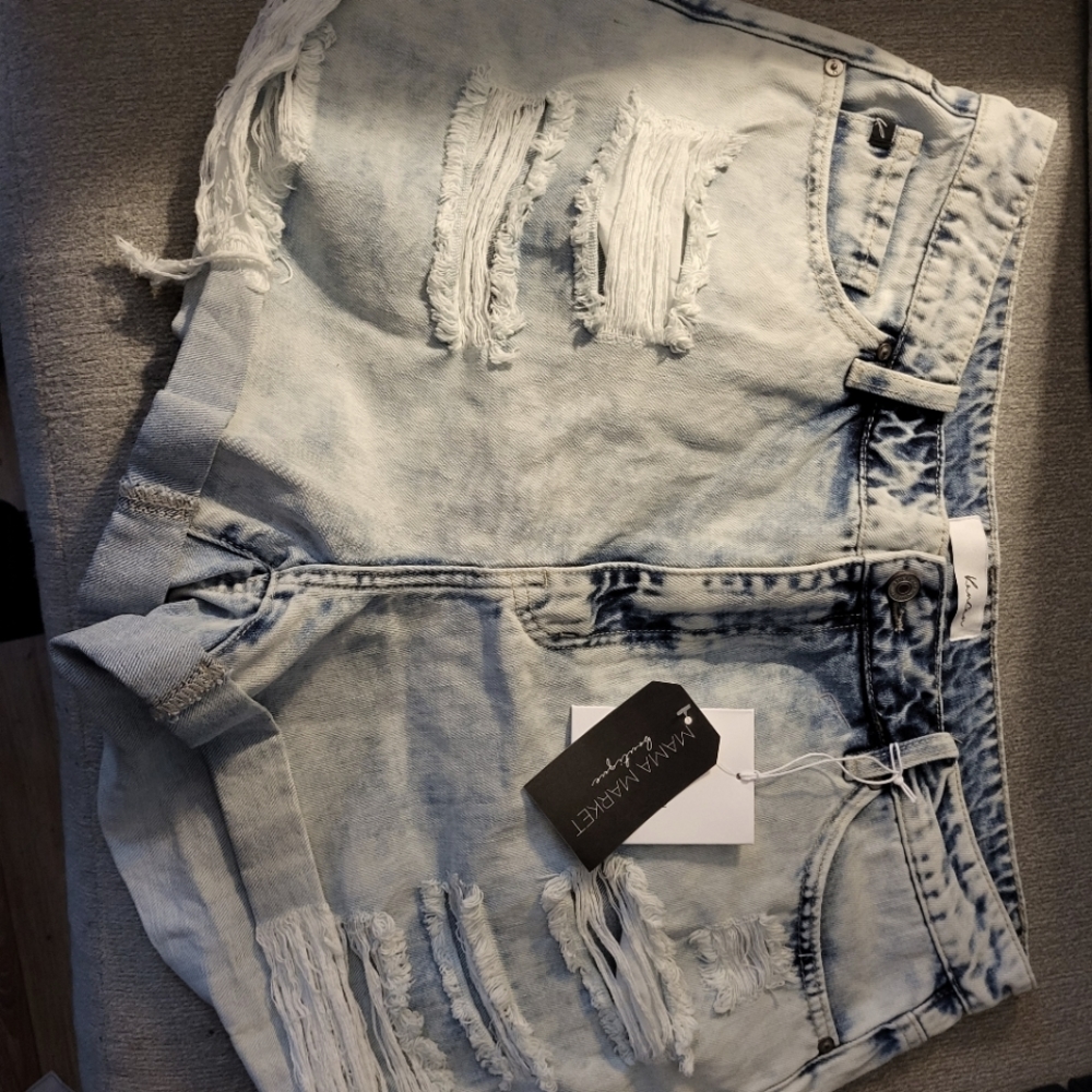 Distressed Jean shorts NWT size 1x
